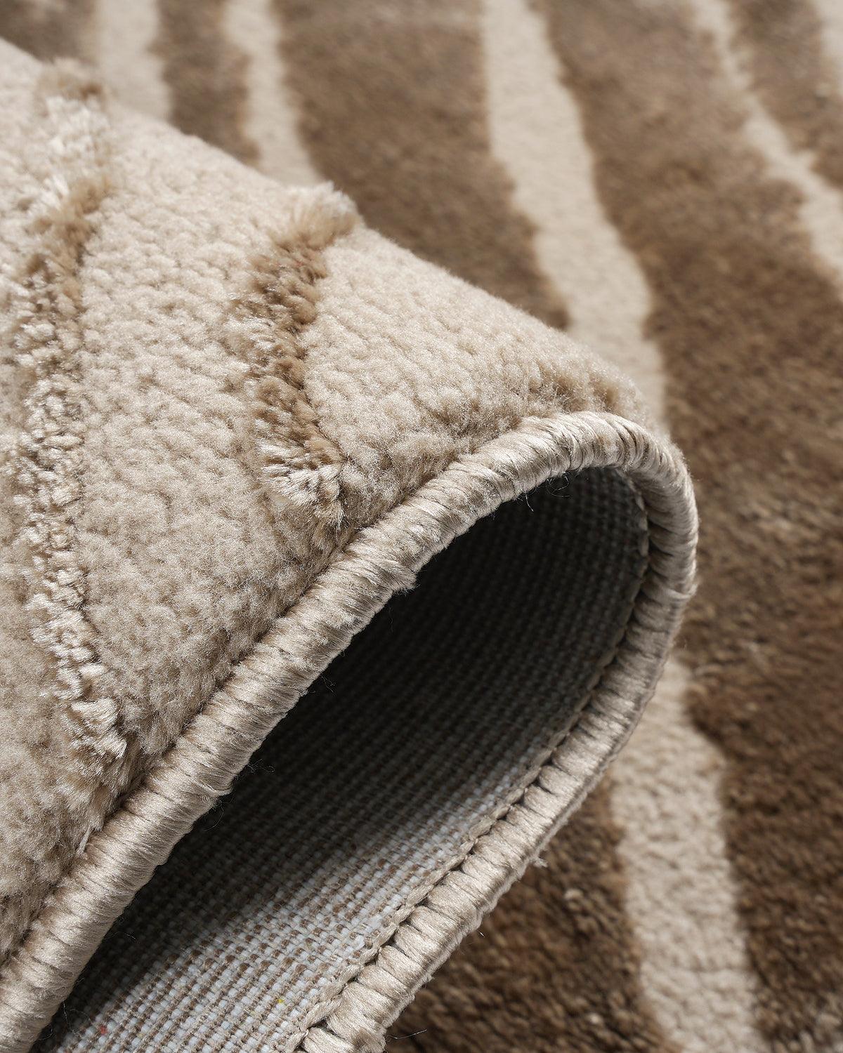 Aura Distressed Abstract Gold Carpet