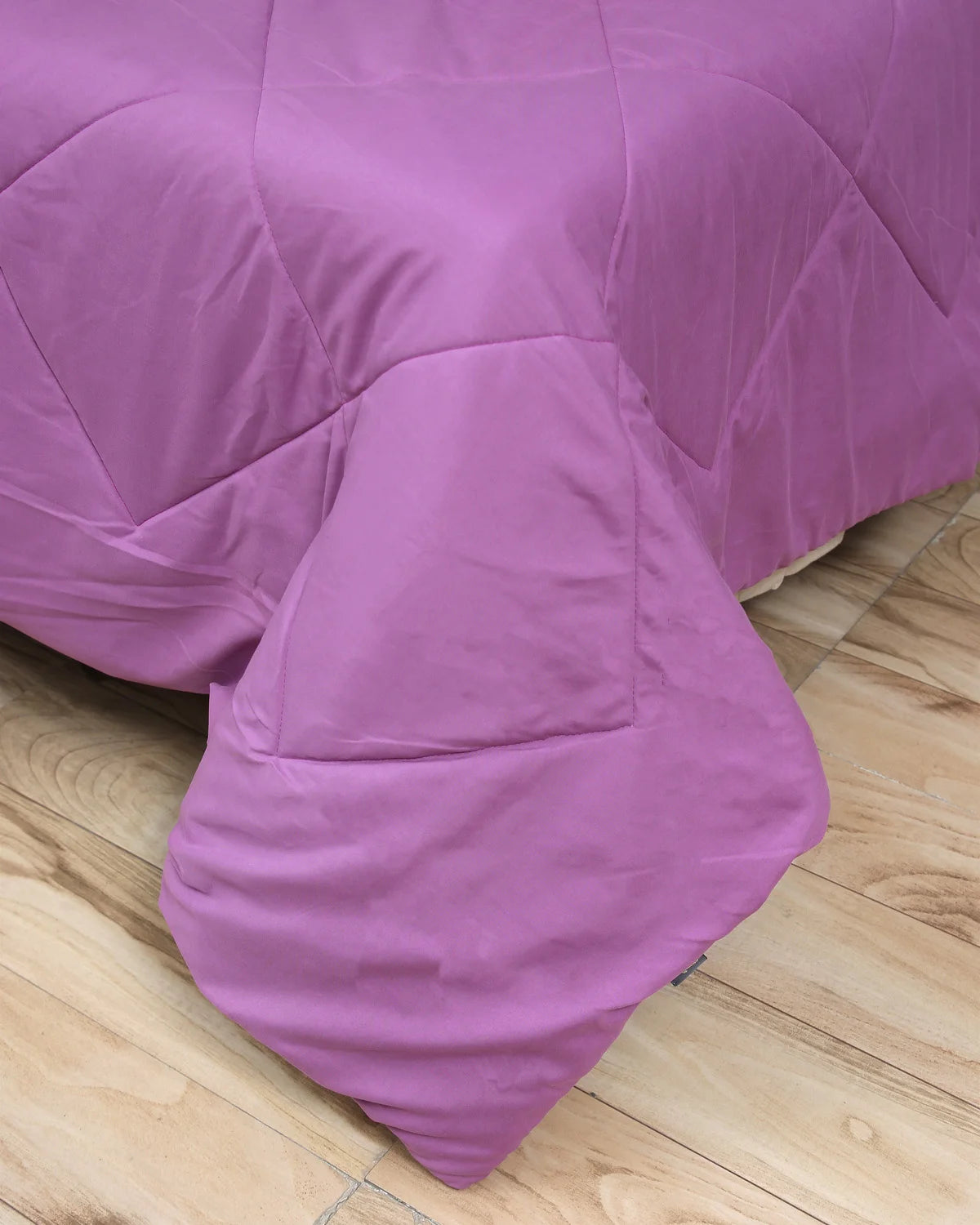 Amelia Reversible Comforter & AC Quilt | Plum & Lilac | Diamond Design