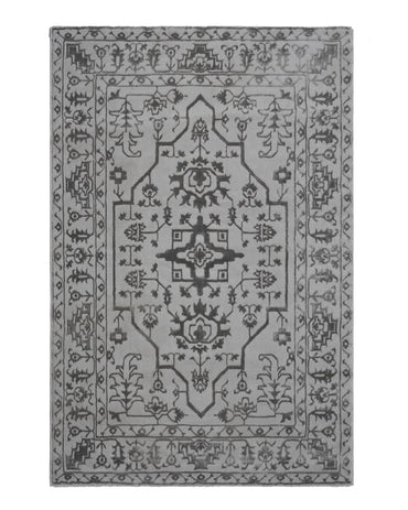 Aura Carpet | Grey Traditional