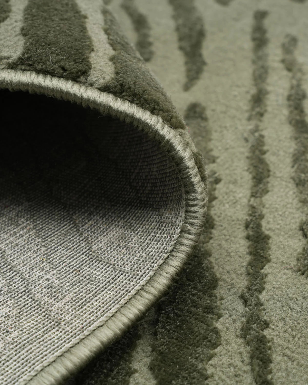 Aura Tiger Green Carpet
