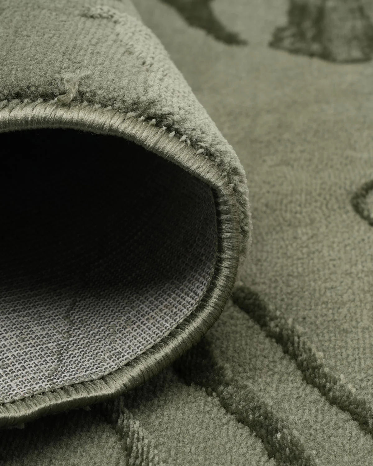 Aura Carpet | Green Waves
