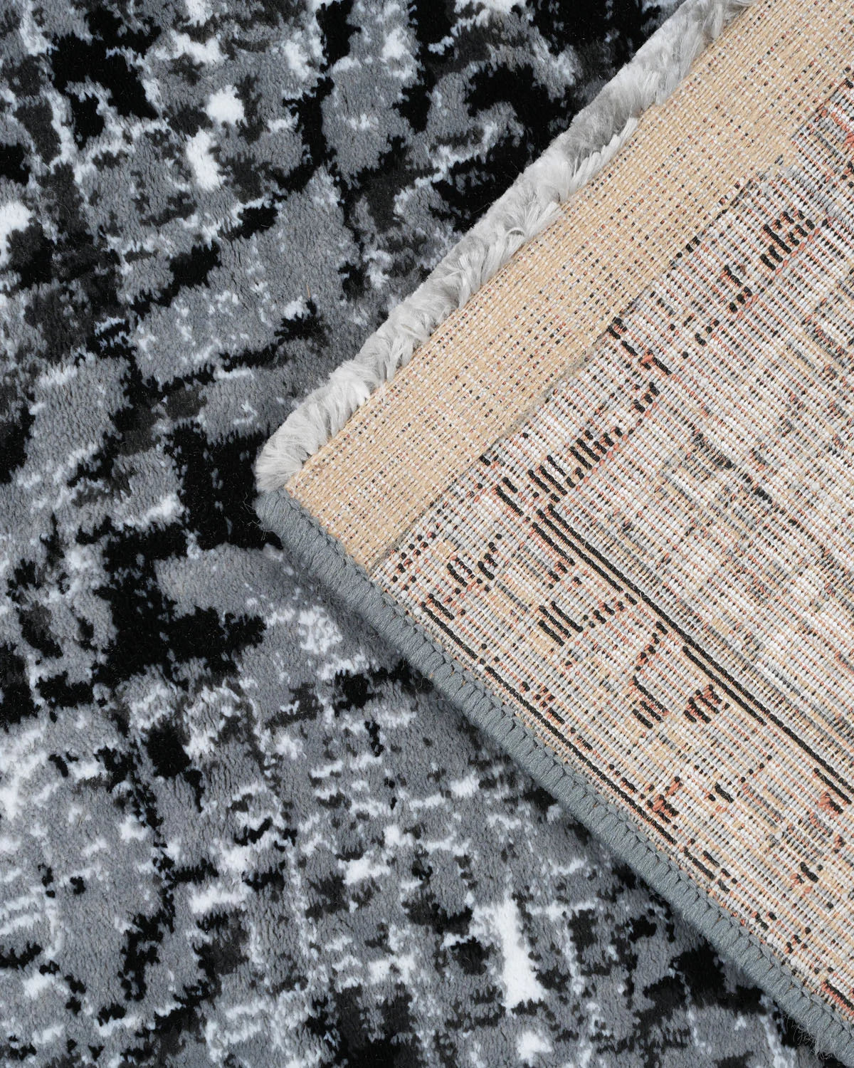 Cosmo Traditional Grey Carpet
