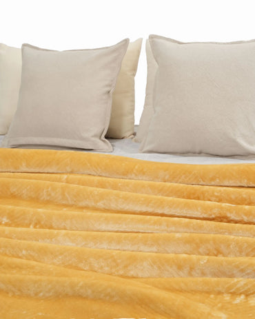 Cuddle Double Bed Golden Blanket