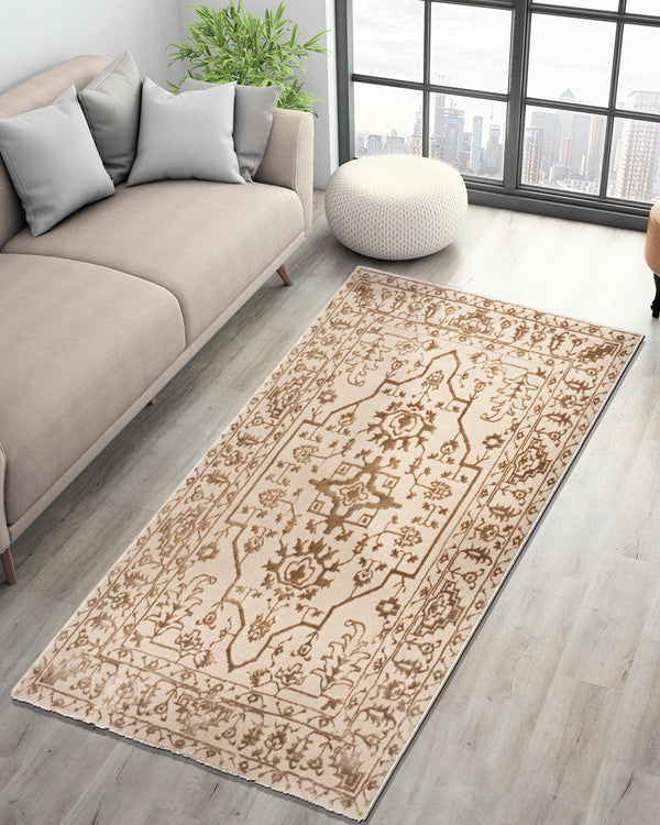 Aura Carpet | Traditional Floral Light Gold