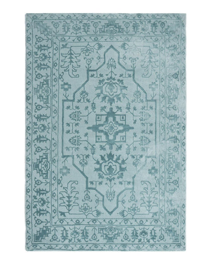 Aura Carpet | Traditional Floral Light Blue