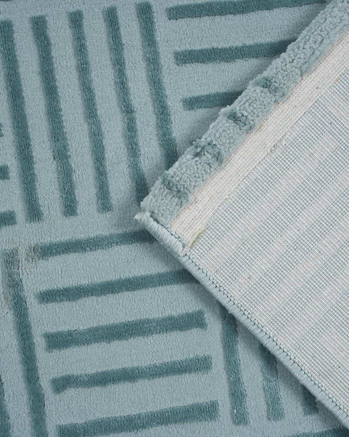 Aura Carpet | Striped Grid Light Blue