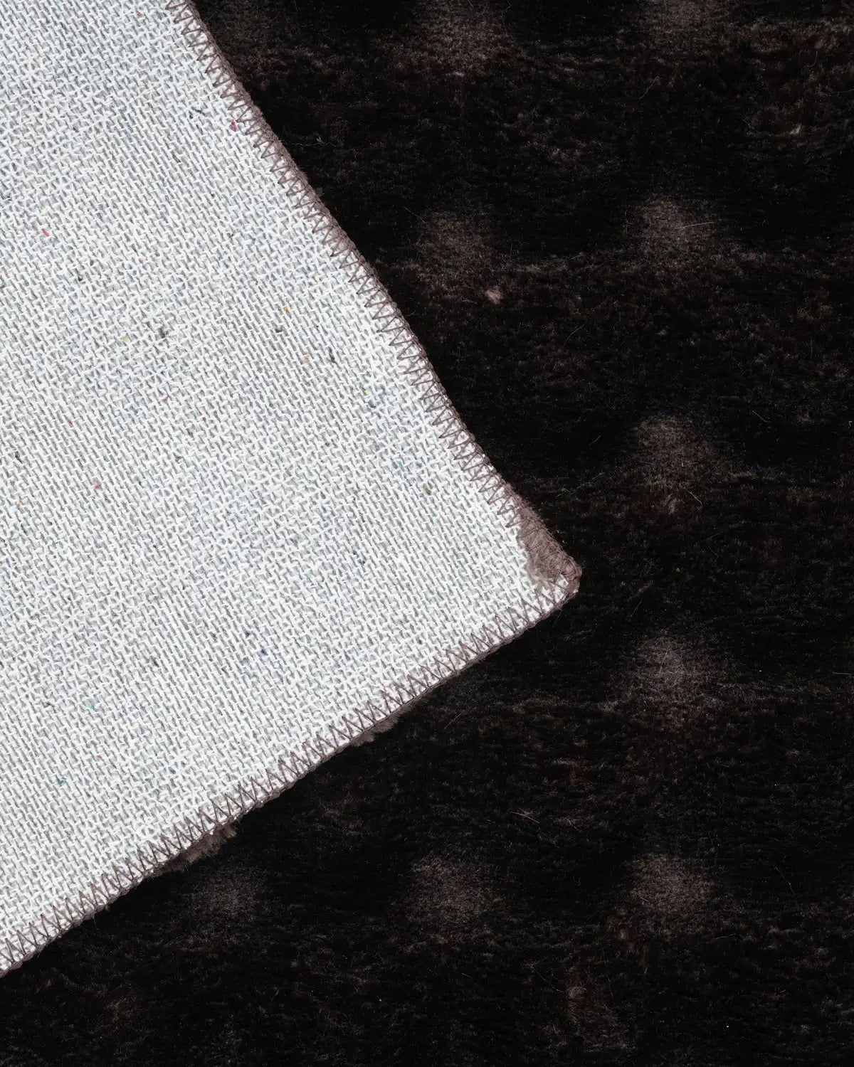 Cocoon Carpet 120×170 Cm Coffee