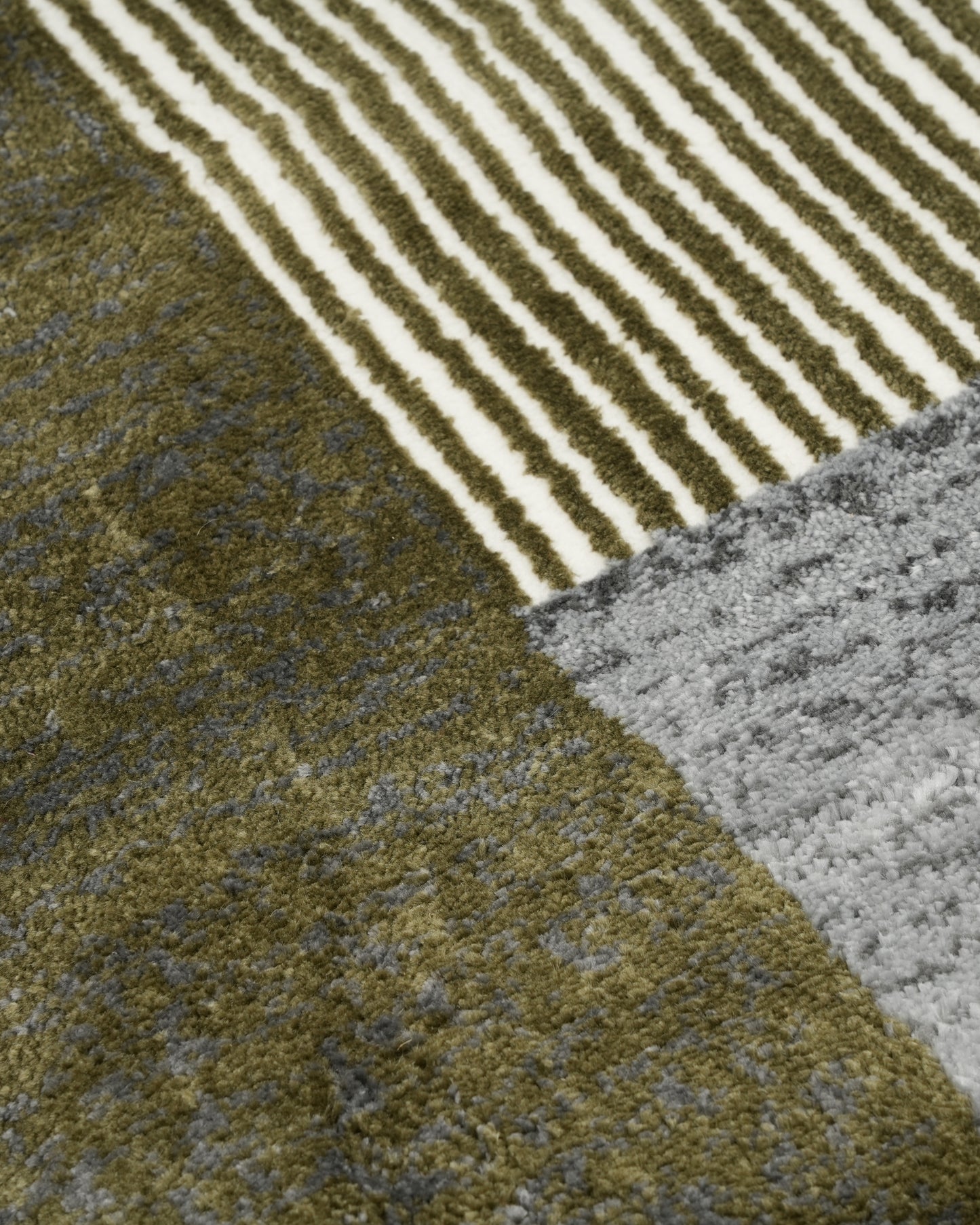 Mystic Carpet | Rust