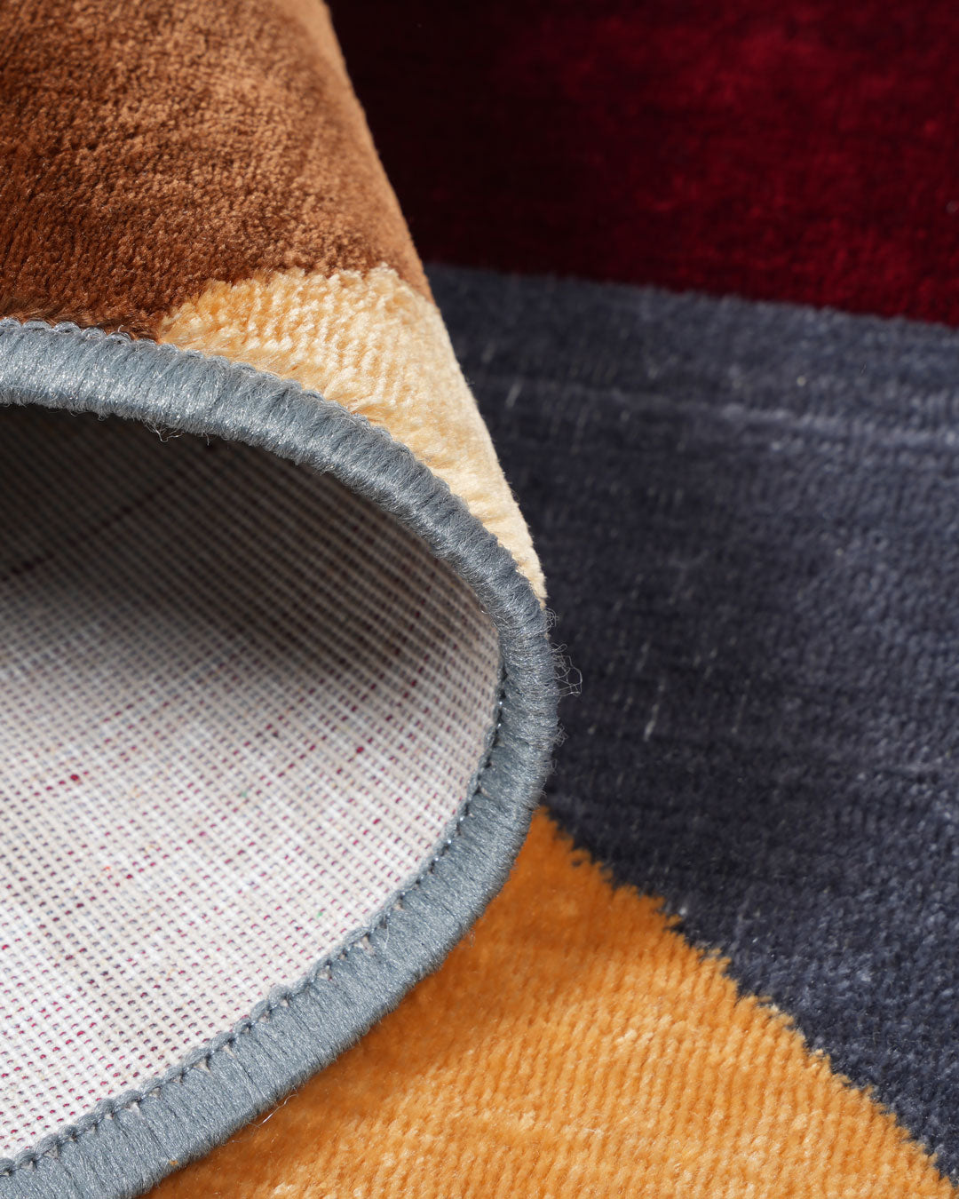 Silvora Rug | Brown & Ivory