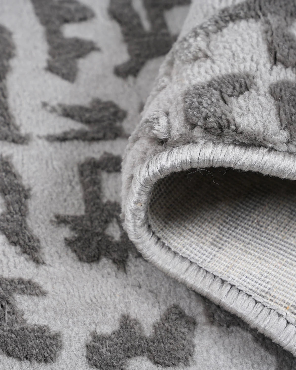 Aura Carpet | Grey Abstract