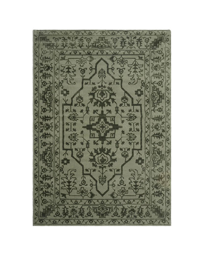 Aura Carpet | Green Traditional