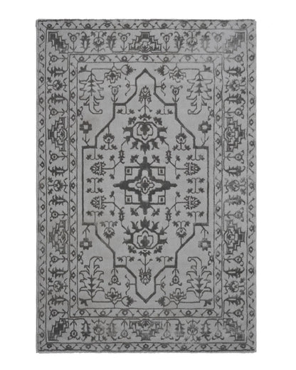 Aura Carpet | Grey Traditional