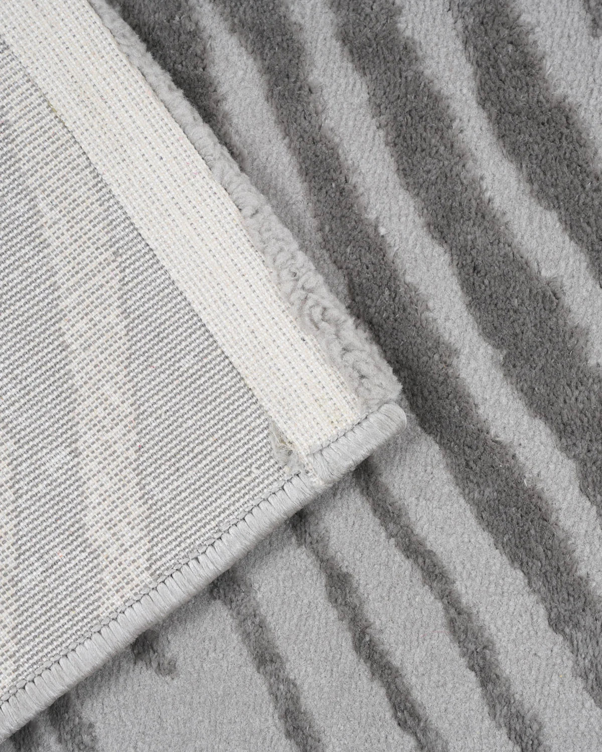Aura Carpet | Grey Tiger
