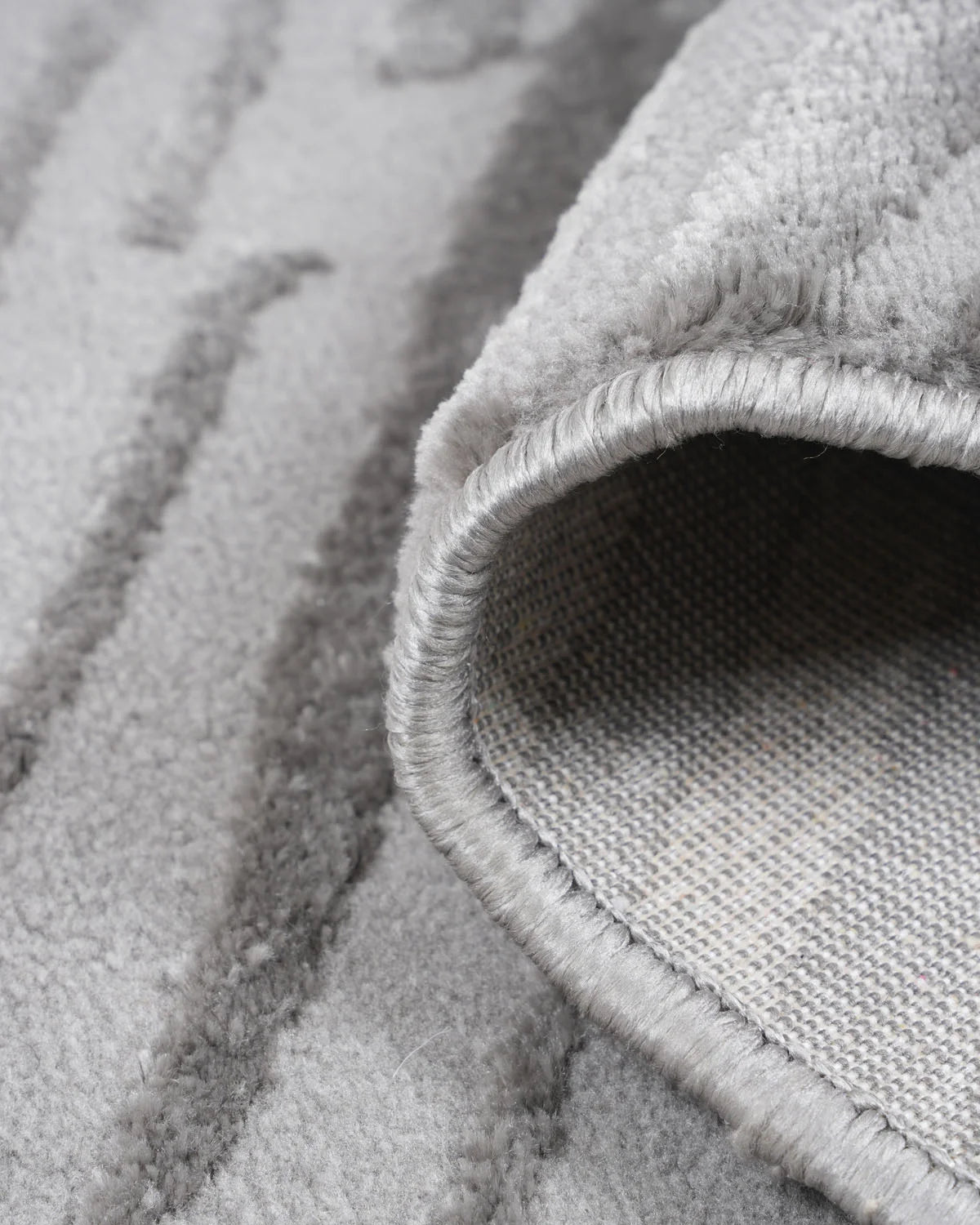 Aura Carpet | Grey Tiger
