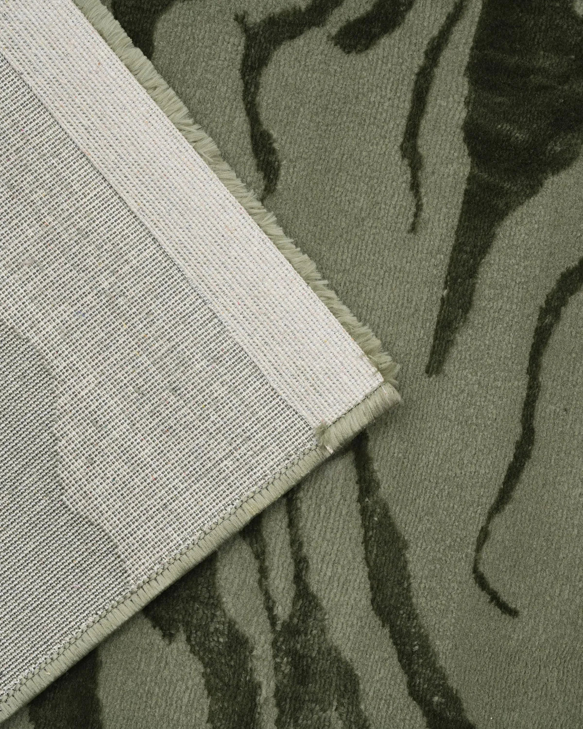 Aura Carpet | Green Waves