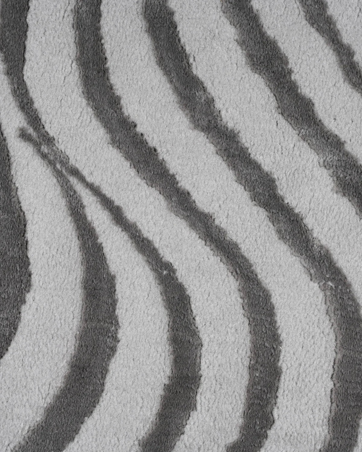 Aura Carpet | Grey Zebra