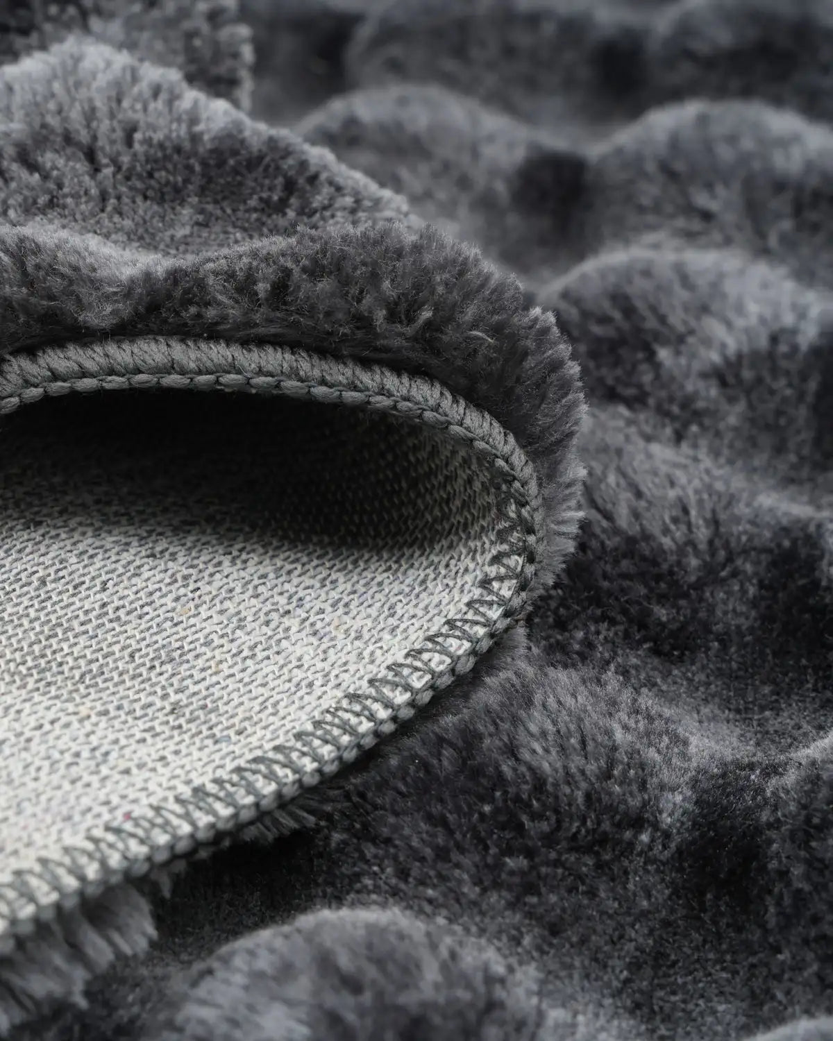 Cocoon Carpet 120×170 Cm Dark Grey