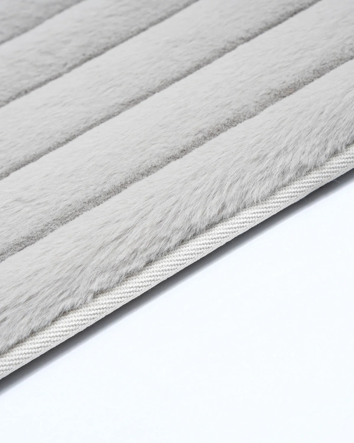 50X80 CM | Pencil Bathmat | Light Grey