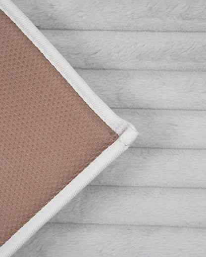 50X80 CM | Pencil Bathmat | Light Grey