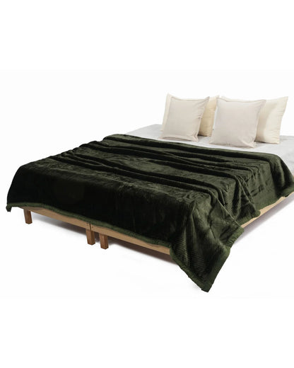 Cuddle Double Bed Green Blanket
