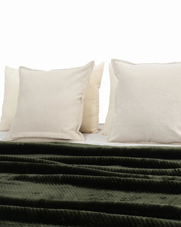 Cuddle Double Bed Green Blanket