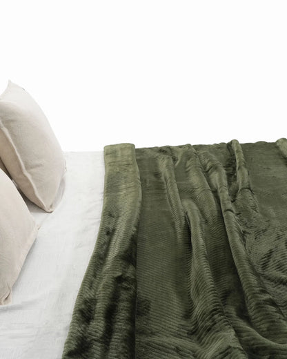 Cuddle Double Bed Green Blanket