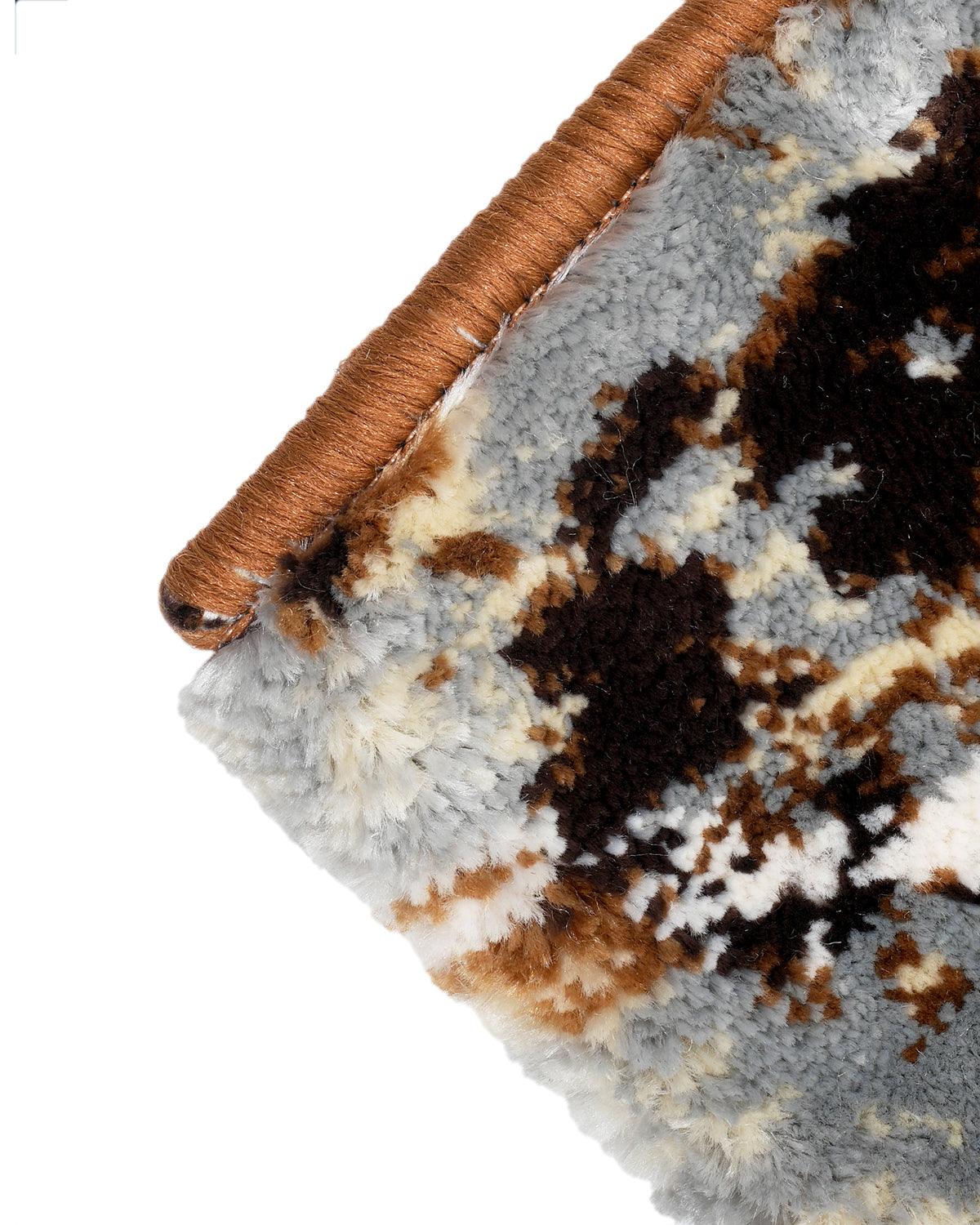 Diamond Carpets | Grey rust