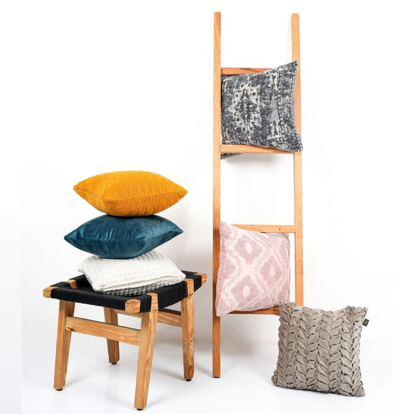 5 Assorted Cushion Covers