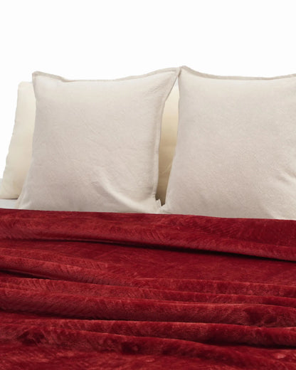 Cuddle Double Bed Maroon Blanket