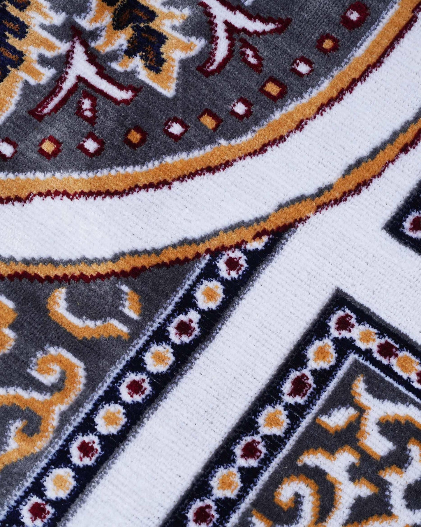 Nour Carpet | Red and Beige
