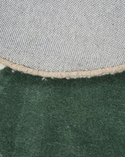 Shaped Carpet  |  Pebble Form Carpet