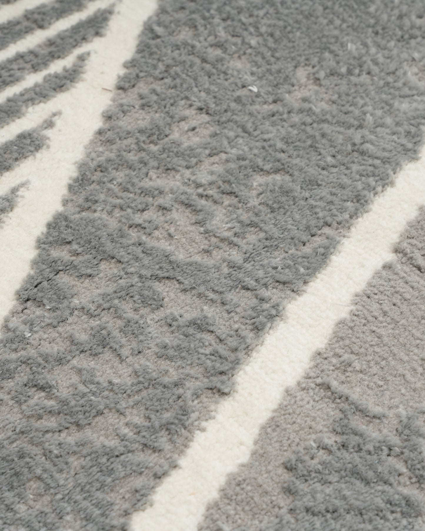 Mystic Carpet | Olive & Grey